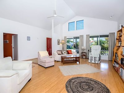 27 Natan Court, Ocean Shores