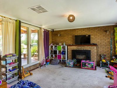 65 Kennedy St, Howlong