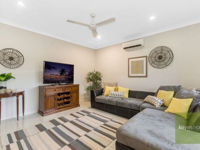 8 Klewarra Boulevard, Douglas