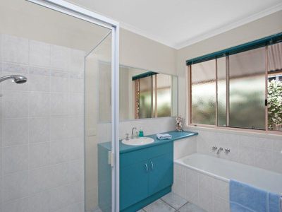 10 Sailfish Court, Noosa Waters