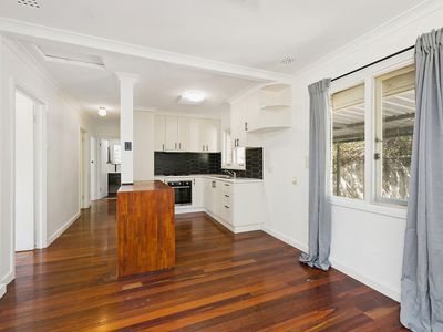 27 Willowmead Way, Kelmscott