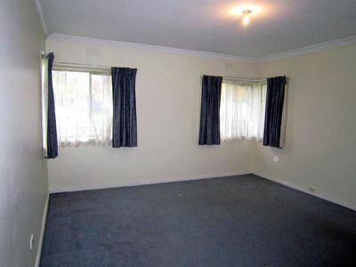4 Longmore Street, Kangaroo Flat