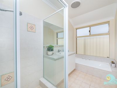 4 Teraglin Vista, Yanchep