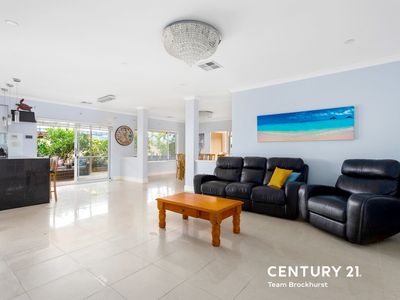 21 Pomera Drive, Byford