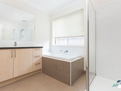 2 Global Way, Wyndham Vale