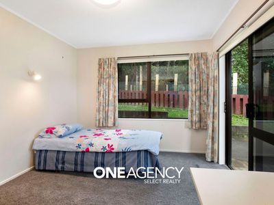 27 a Shackle Lane, Whitby