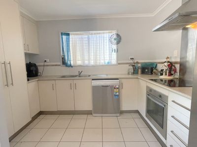 1 Emerson Court, South Gladstone
