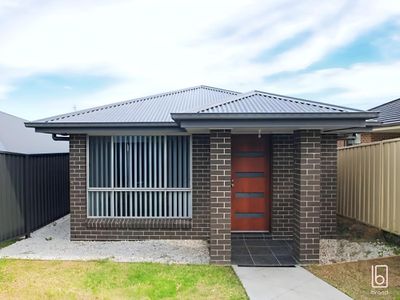 52a Menindee Avenue, Blue Haven