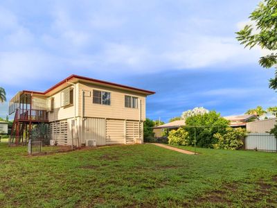 8 Cuthbert Street, Moranbah