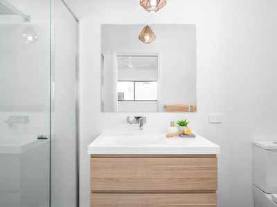 4 / 110 Lakeview Street, Speers Point