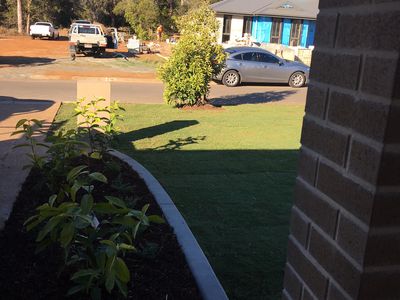 2 / 12 Sharp Crescent , Branyan