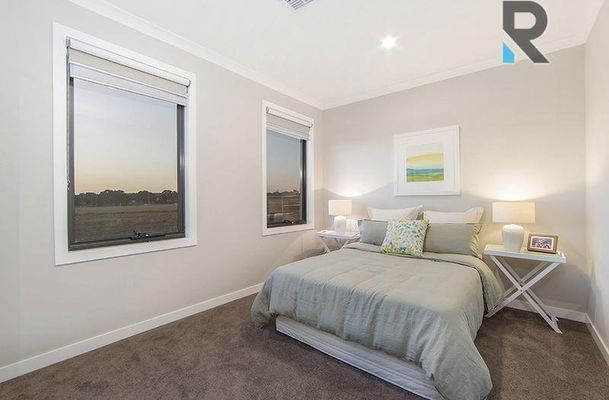 10 Montenegro Road, Greenvale