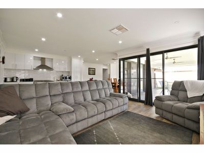 12 Apsley Crescent, Dubbo