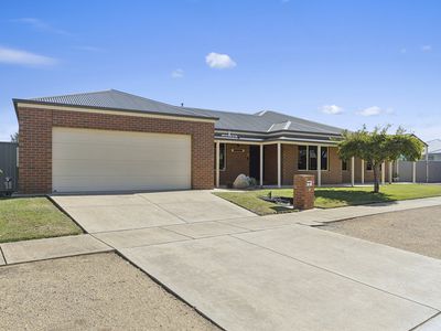 7 Sunningdale Boulevard, Tatura