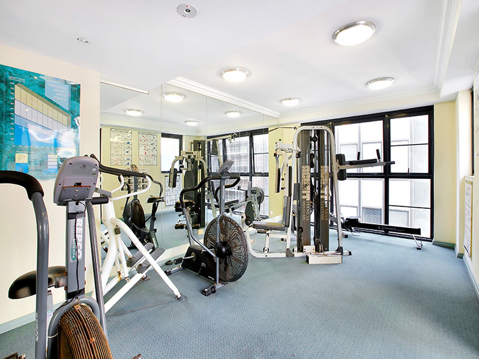 2004 / 1 Hosking Place, Sydney