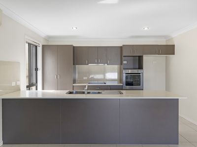 10B Kaplan Street, Oxenford