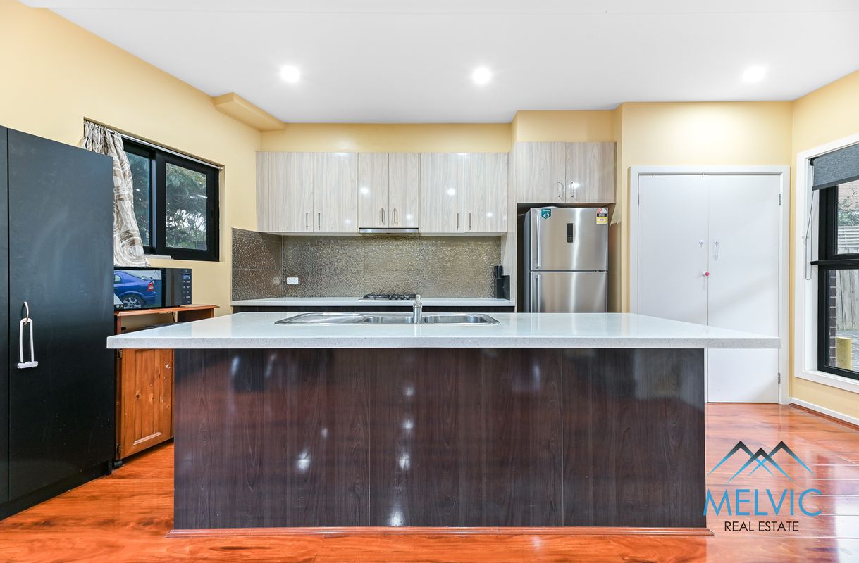 2 / 11 Vincent Crescent, Noble Park Melvic Real Estate