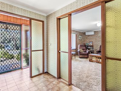 18 Lakeside Drive, Kianga