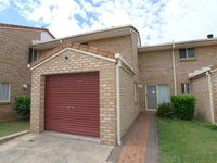 U25  104 Ewing Rd, Woodridge