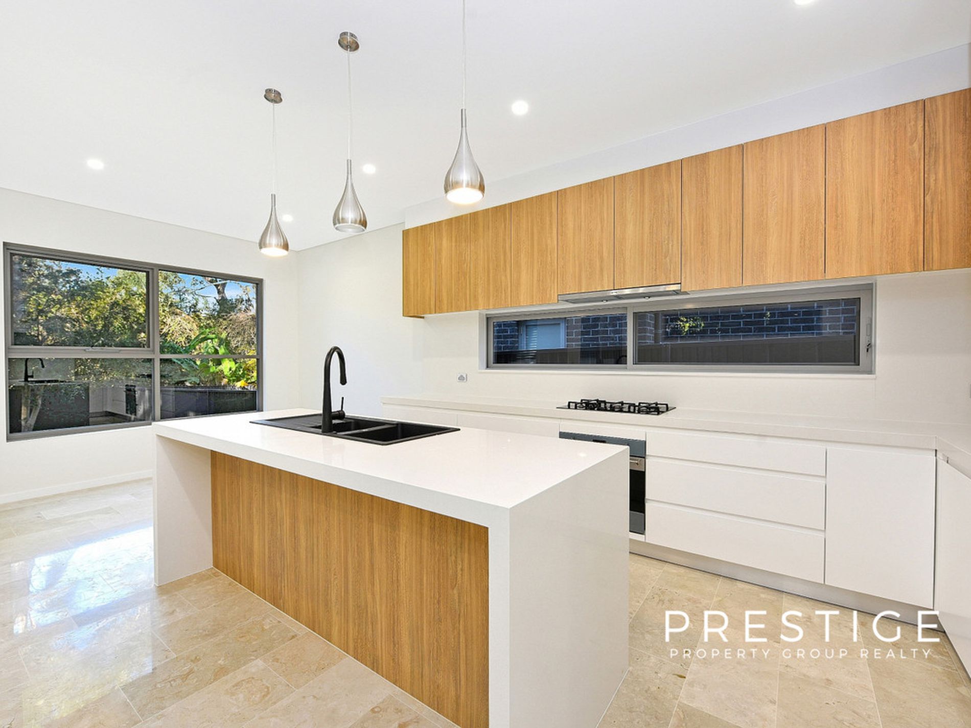 111 Gungah Bay Road, Oatley