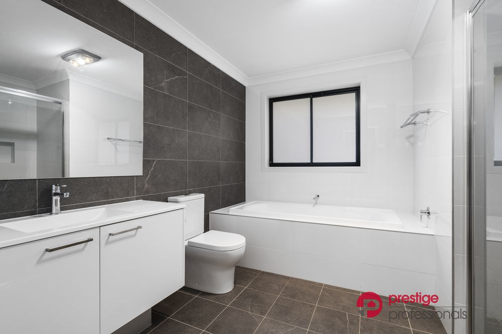 87 Hennessy Avenue, Moorebank
