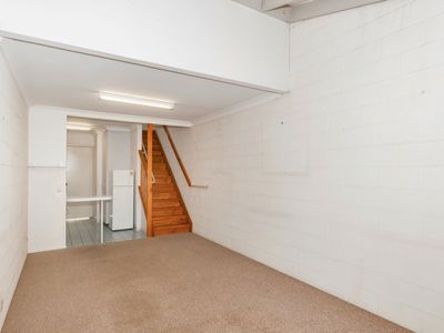 5 / 61 South Station Road, Booval