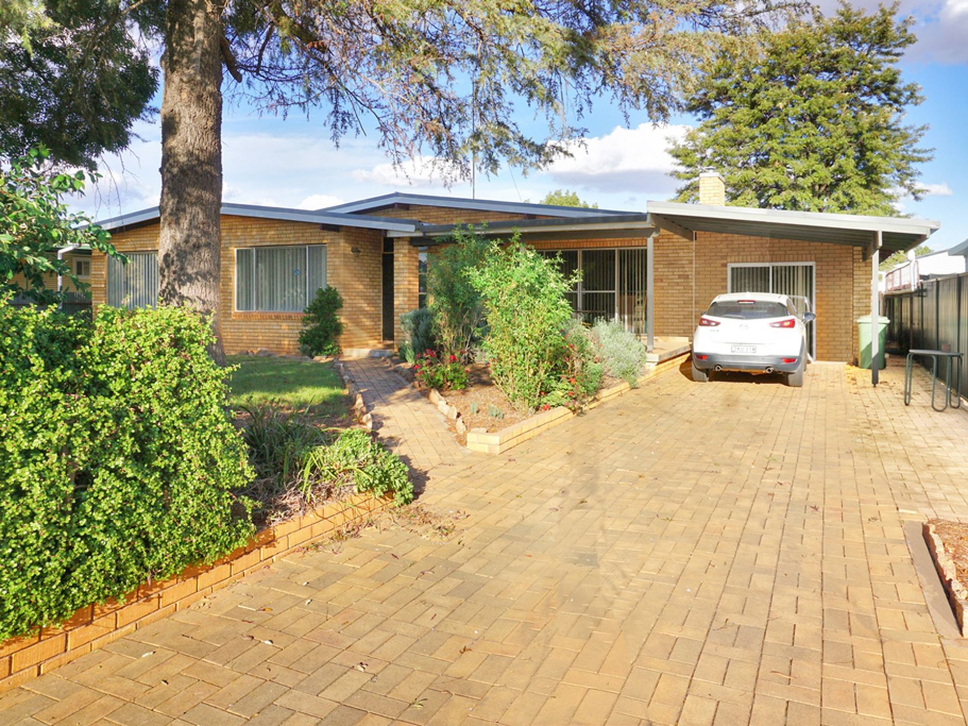 24 Park Street, West Wyalong