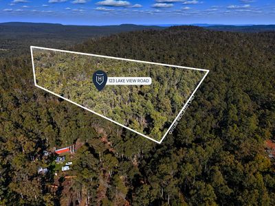 123 Lake View Road, Lake Leake