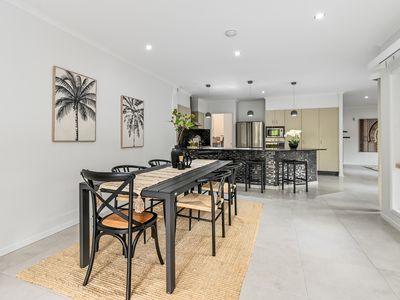 6 East Parkridge, Brinsmead