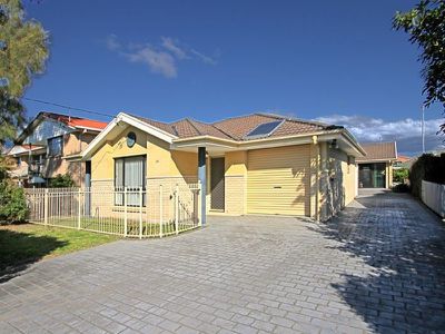 1 / 34 Deering Street, Ulladulla