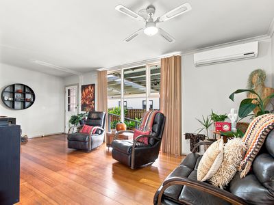 13 Weir Street, Sale