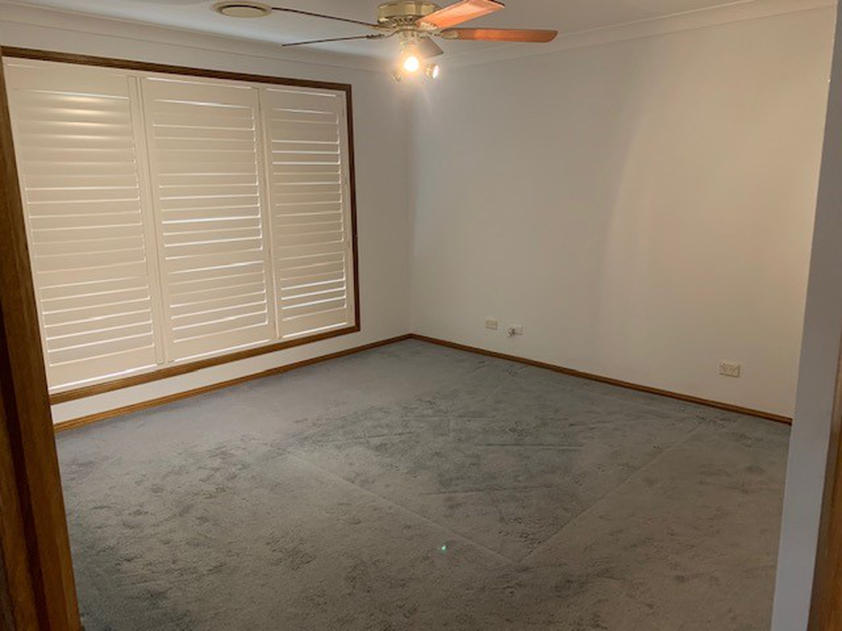 5 Harrower Place, GLENMORE PARK