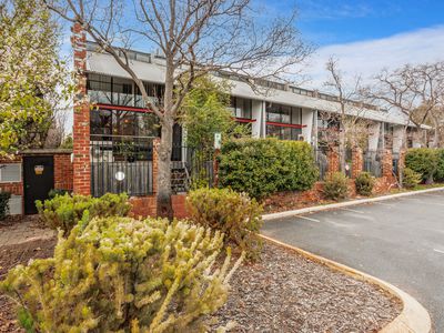 2 / 3 Greenway Street, Perth