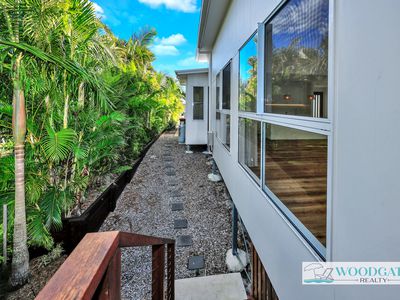 5 OCEAN VIEW DRIVE, Woodgate
