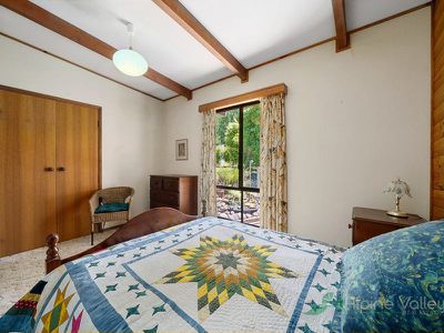 15 Coolumbooka Avenue, Tawonga South