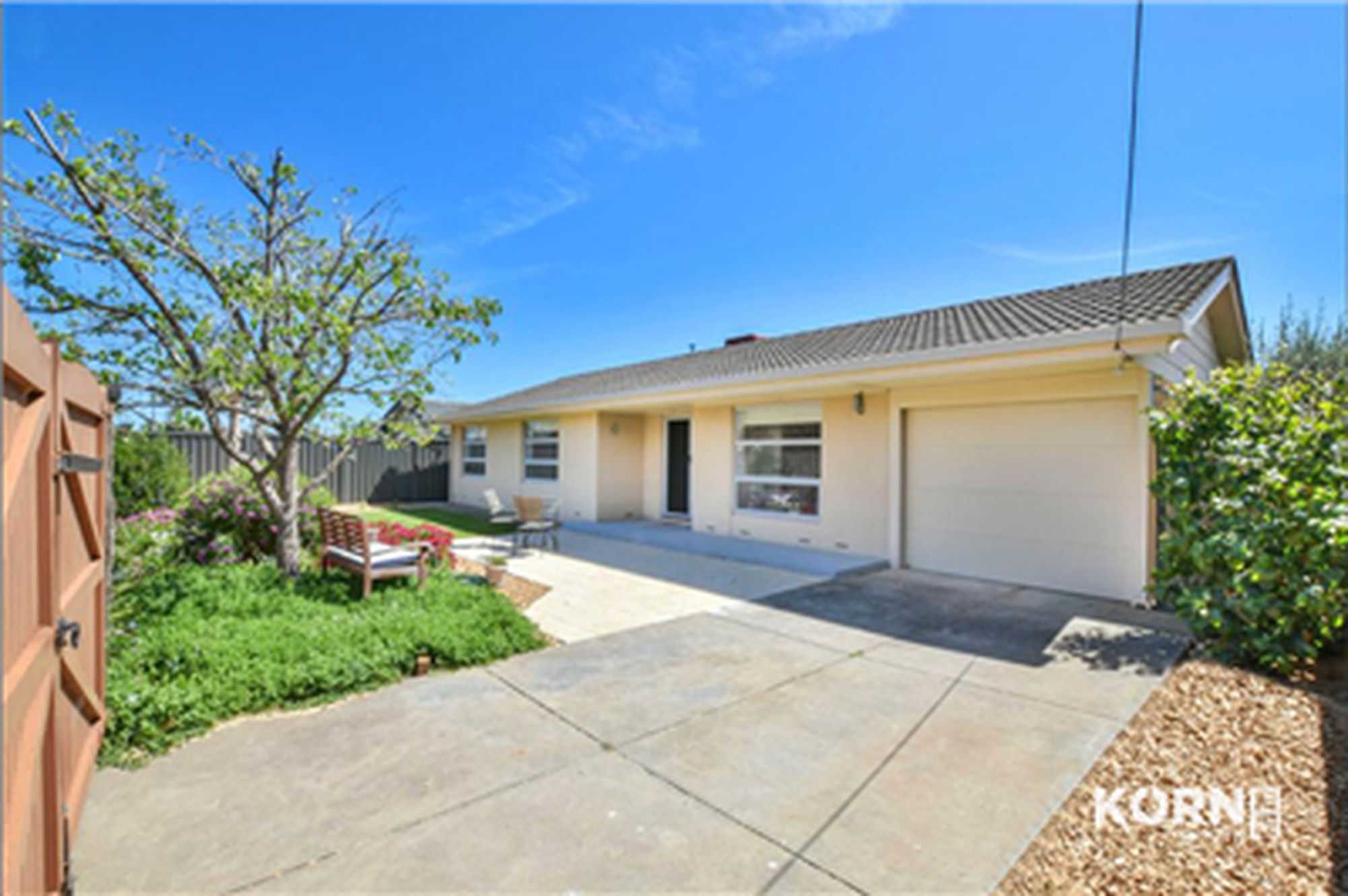 7 Bells Road, Glengowrie