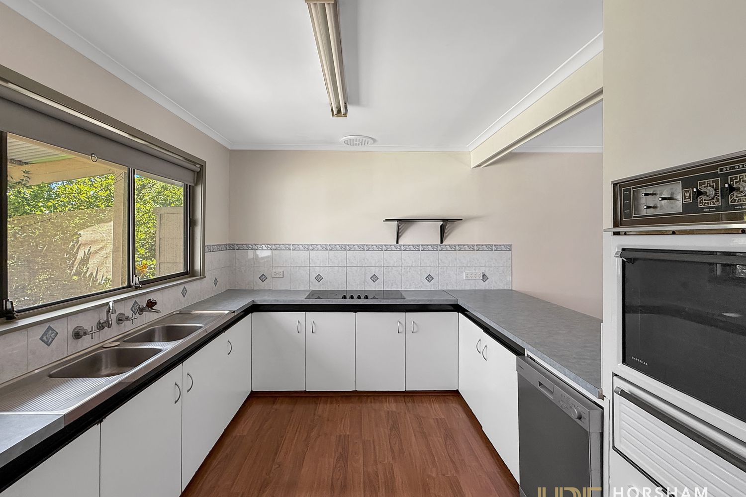 11 Dougherty Street, Horsham