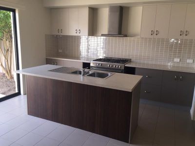 10 Prominence Boulevard, Tarneit