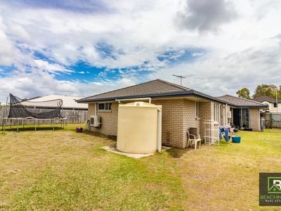 16 Weeroona Avenue, Beachmere