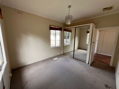 60 Benga Avenue, Dandenong