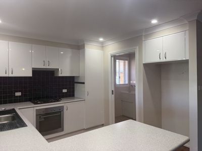 7 Cobden Place, Parkes