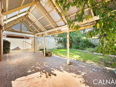 2A  Leeton Close , Halls Head