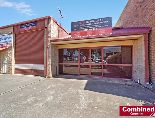 Front Facing Unit in Narellan Industrial Area