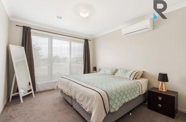 83 Greenvale Gardens Boulevard, Greenvale