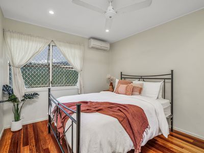32 Sommerville Crescent, Whitfield