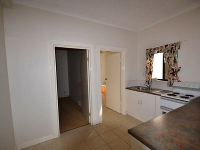 8 Vails Road, Tawonga South