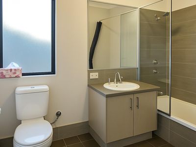 32 Doryanthes Avenue, Piara Waters