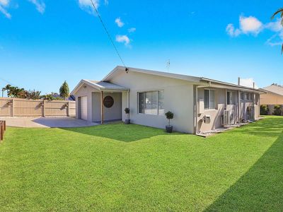 50 Palm Drive, Mooloolaba