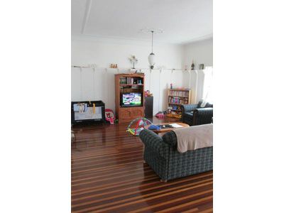 2 Coomber Street, Svensson Heights