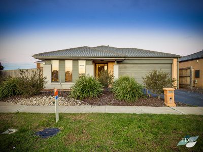 164 Saltwater Promenade, Point Cook